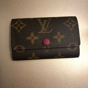 LV 6 Ring Key Holder